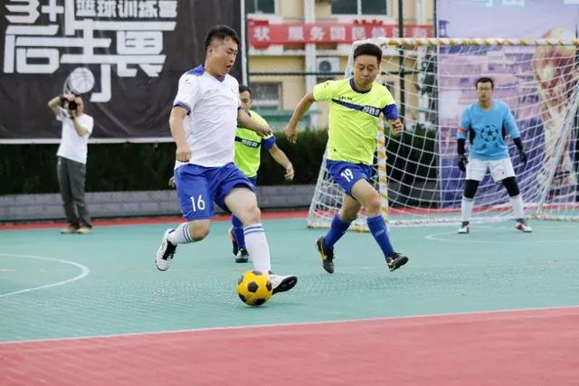 周琦25+13广东逆转天津 王睿泽25分青岛胜山东