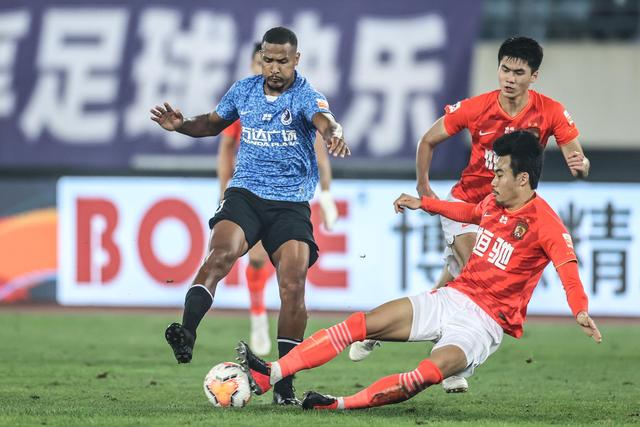 意甲-劳塔罗邓弗里斯破门 国际米兰2-0卡利亚里