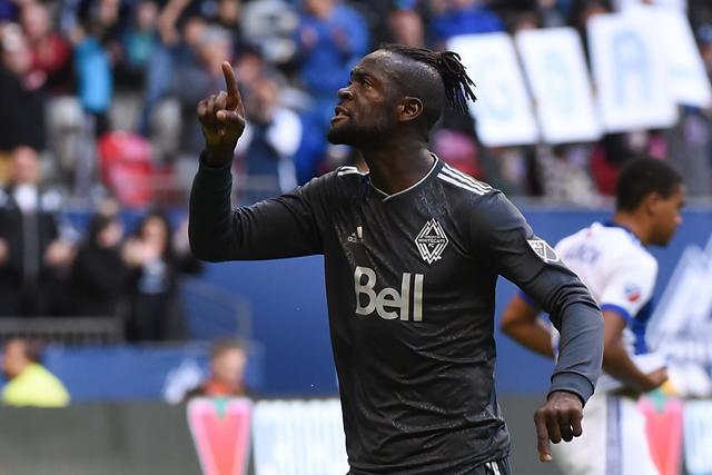 格林37分火箭大胜奇才4连胜 雄鹿逆转战胜76人